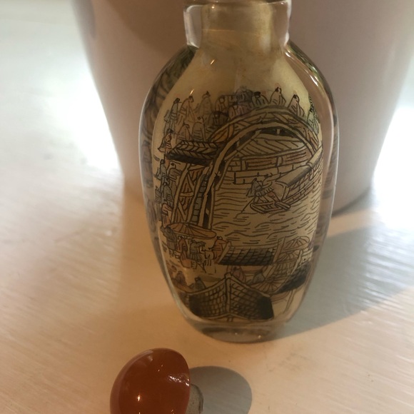 Old Chinese Intricate Reverse Painted Snuff Bottle - Picture 3 of 3